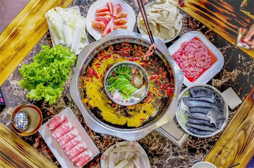 What are your thoughts on the future trends of the hot pot industry?