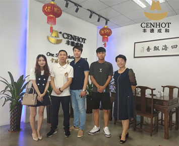 American customer visit CENHOT for seeing our hot pot equipment